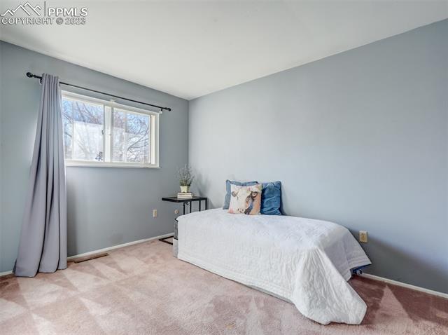 4746 S Gracemoor Circle