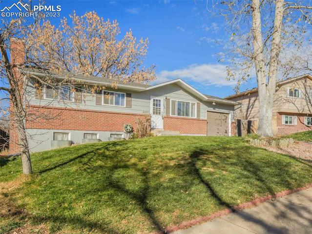 4746 S Gracemoor Circle