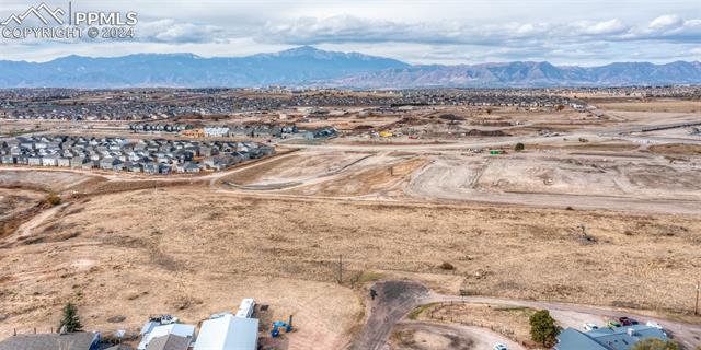 8105/8110 Mustang Place