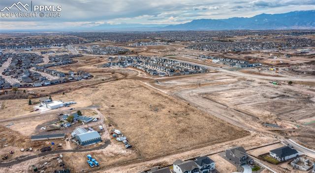 8105/8110 Mustang Place