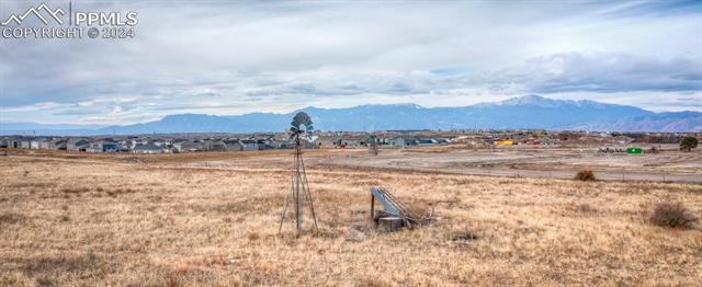 8105/8110 Mustang Place