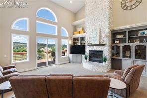 625 Forest View Way