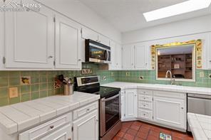 1215 La Paloma Way