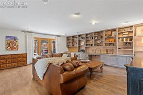 1215 La Paloma Way