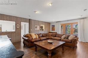 1215 La Paloma Way