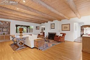 1215 La Paloma Way