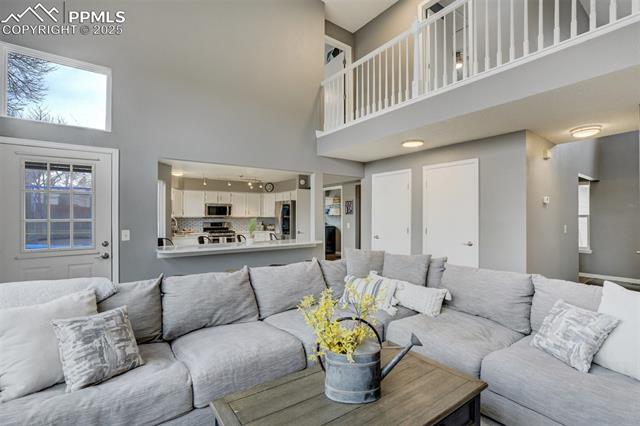 6870 Quicksilver Drive