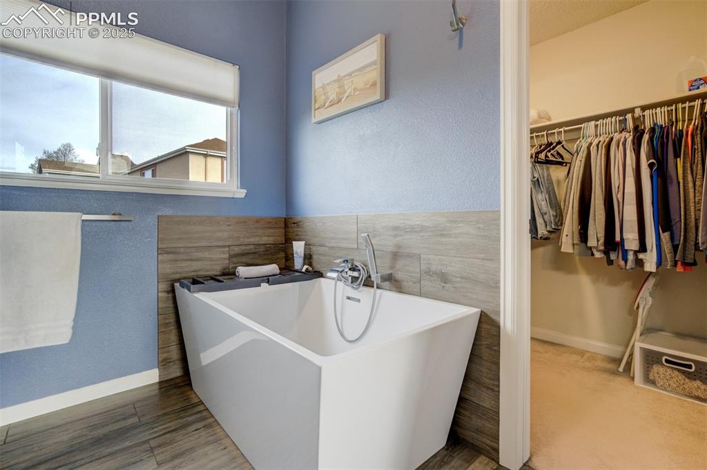 6870 Quicksilver Drive