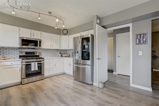 6870 Quicksilver Drive