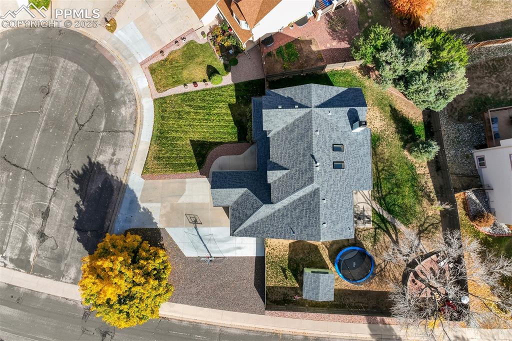 6870 Quicksilver Drive