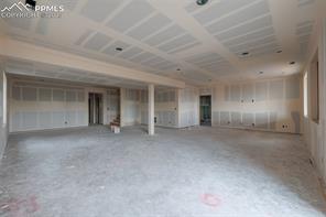 3341 Crest Hollow View