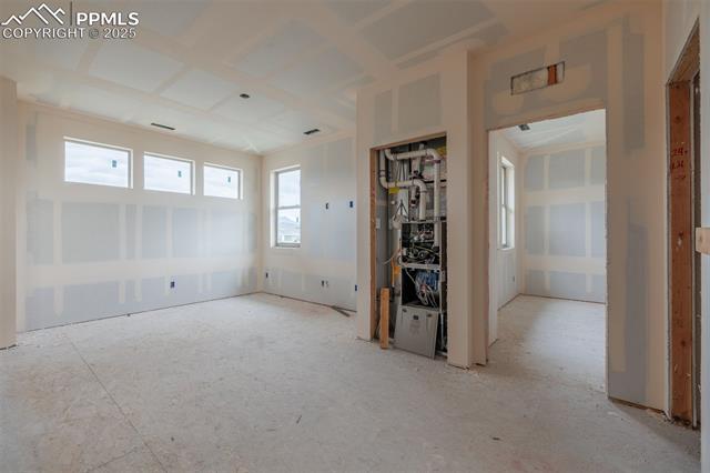 3341 Crest Hollow View