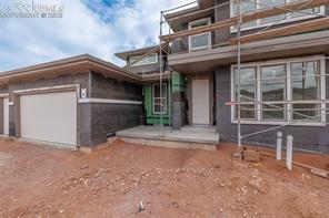 3341 Crest Hollow View