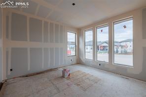 3341 Crest Hollow View