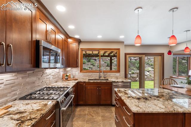 7505 Dry Creek Lane