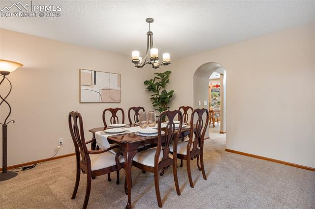 7505 Dry Creek Lane