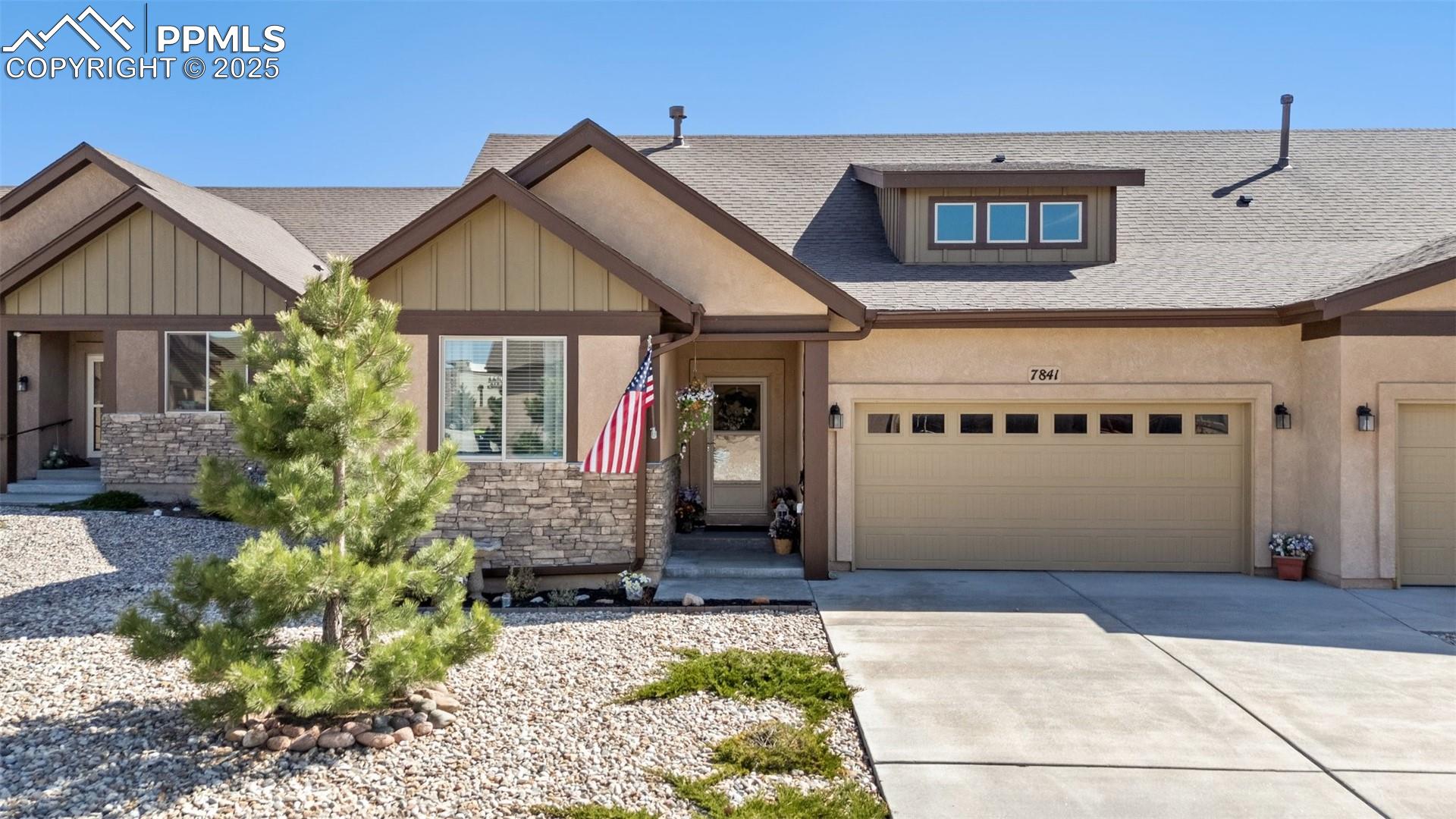 7841 Emily Loop