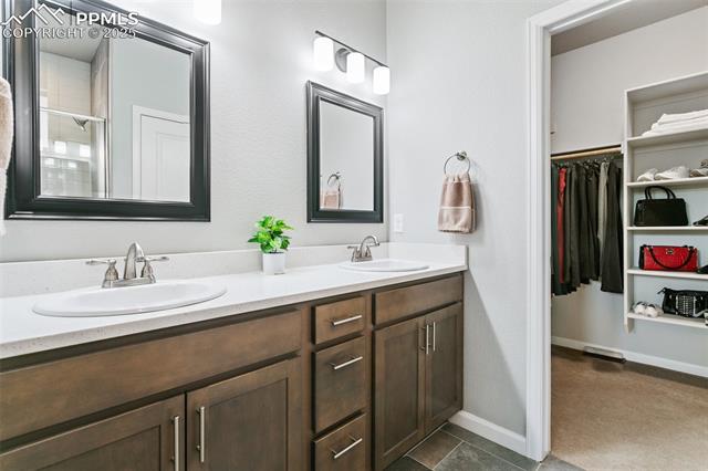 7841 Emily Loop