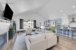 6937 Cumbre Vista Way