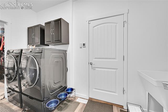 6937 Cumbre Vista Way