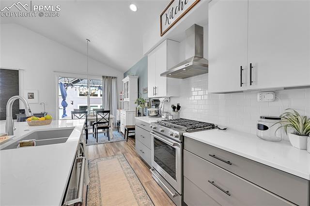 6937 Cumbre Vista Way