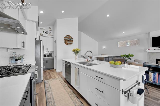 6937 Cumbre Vista Way