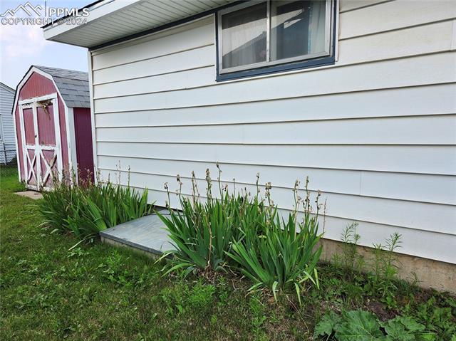 2524 Meadowlark Lane