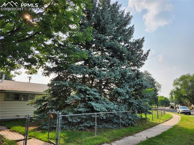 2524 Meadowlark Lane