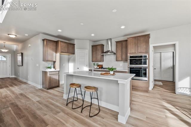 6437 Deco Drive