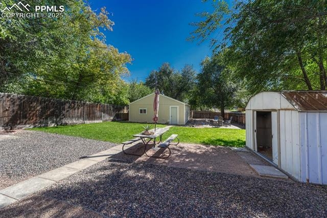 801 E Costilla Street