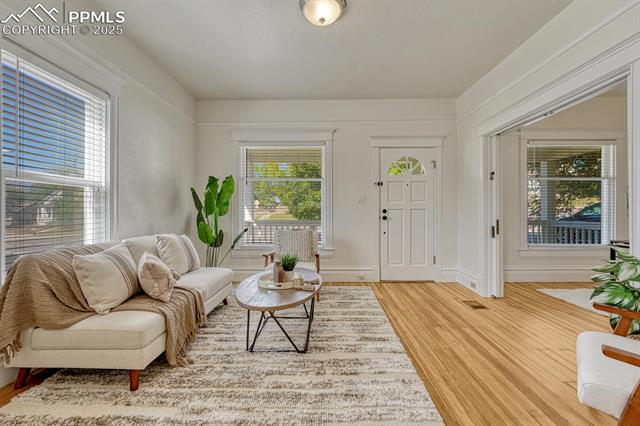 801 E Costilla Street