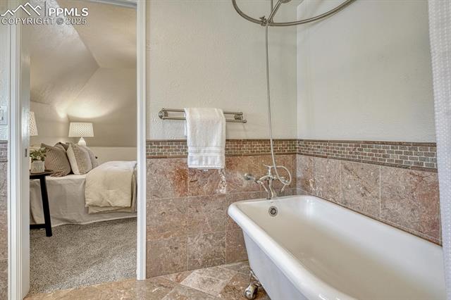 801 E Costilla Street