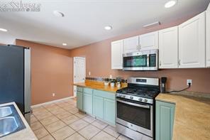 3614 Sheffield Lane