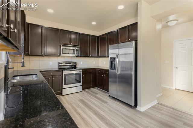 8313 Hardwood Circle