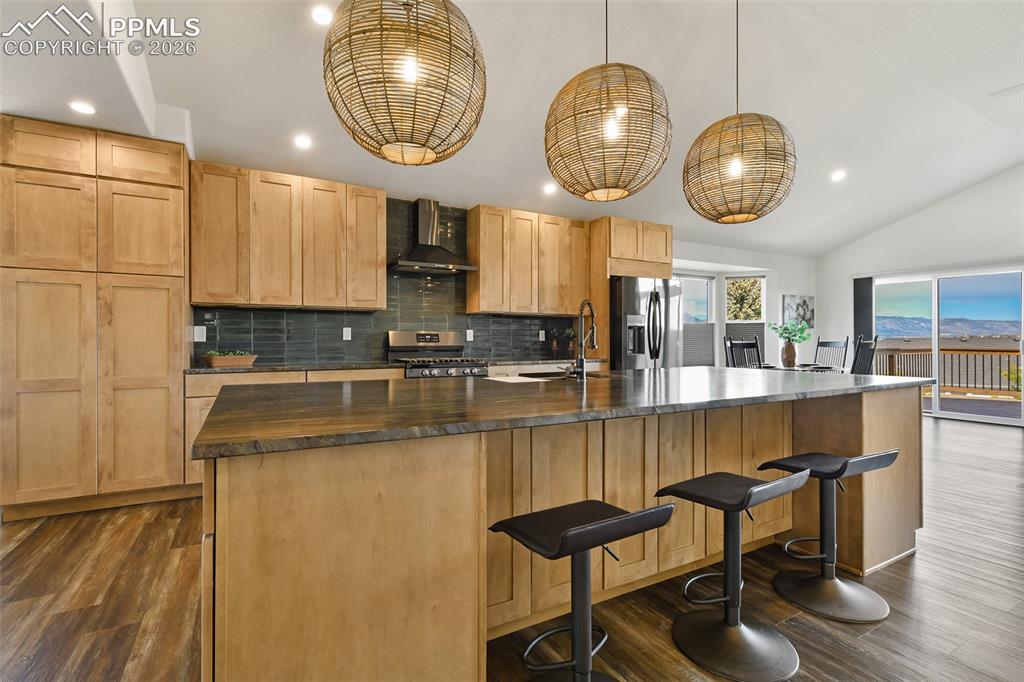 4432 Flat Top Place