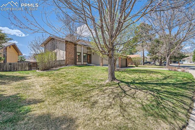 2818 E Serendipity Circle