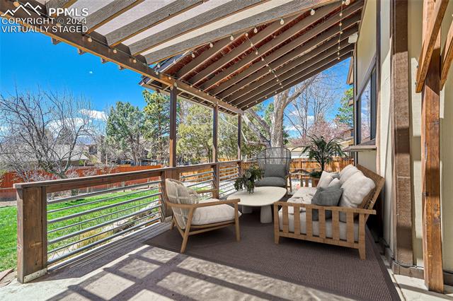 2818 E Serendipity Circle