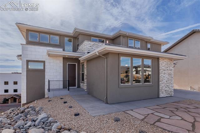 1145 Almagre Heights