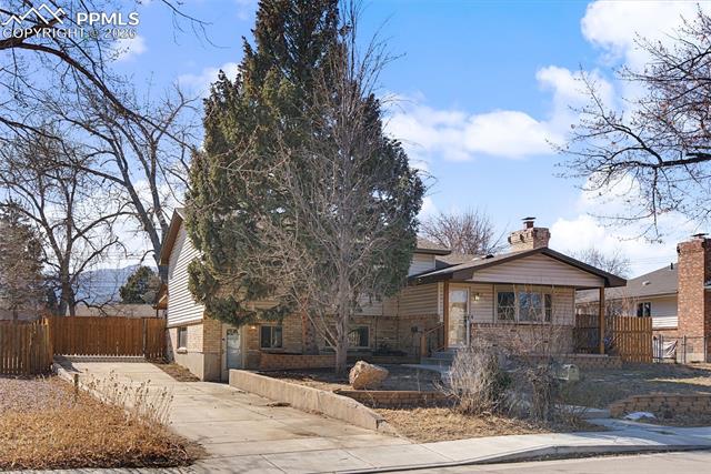 711 Hoorne Avenue