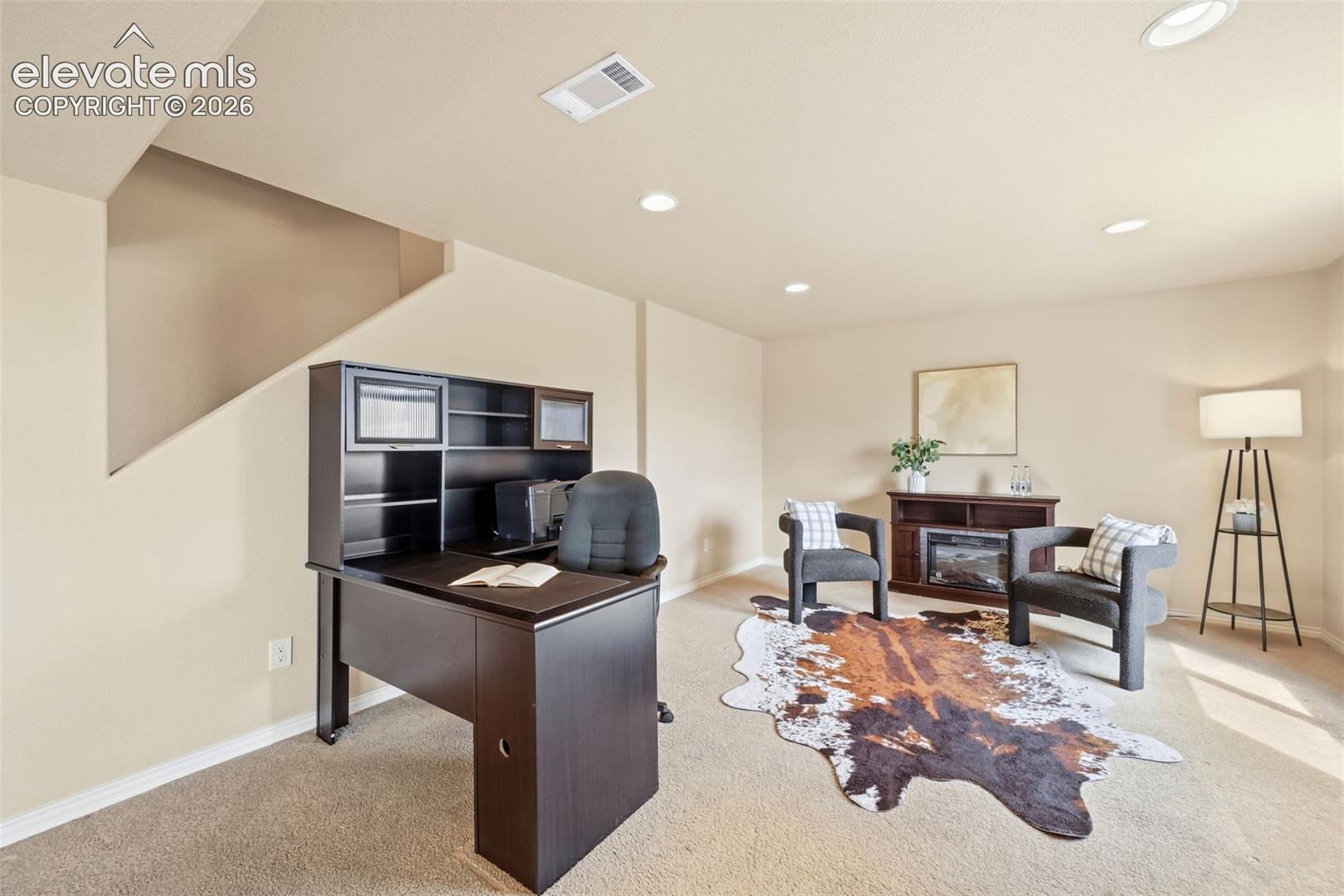 9895 Kings Canyon Drive