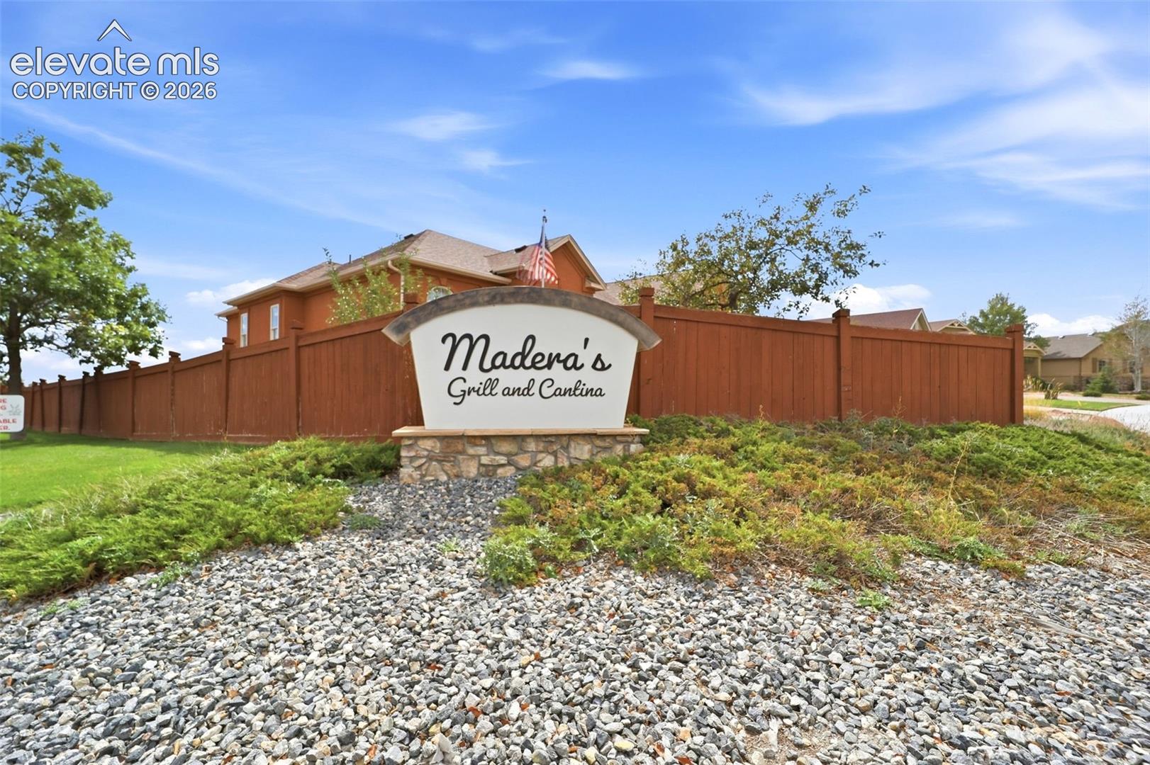 9895 Kings Canyon Drive