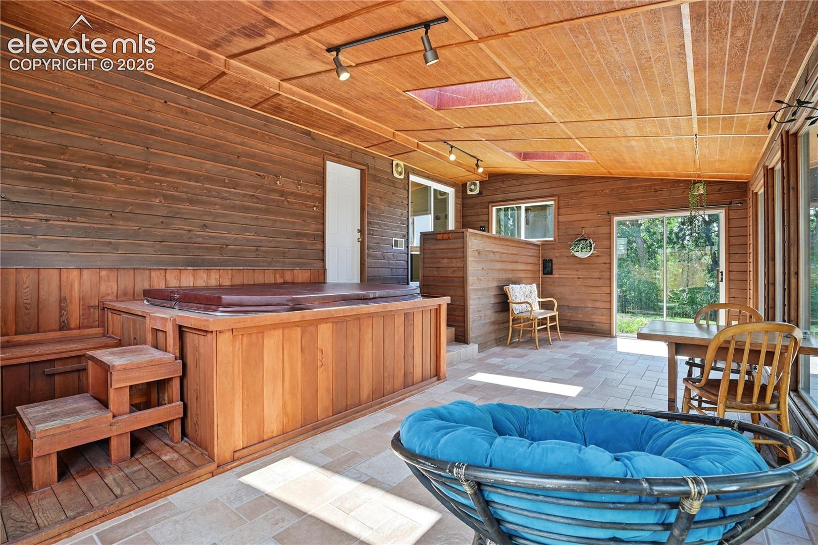 3473 Amador Circle