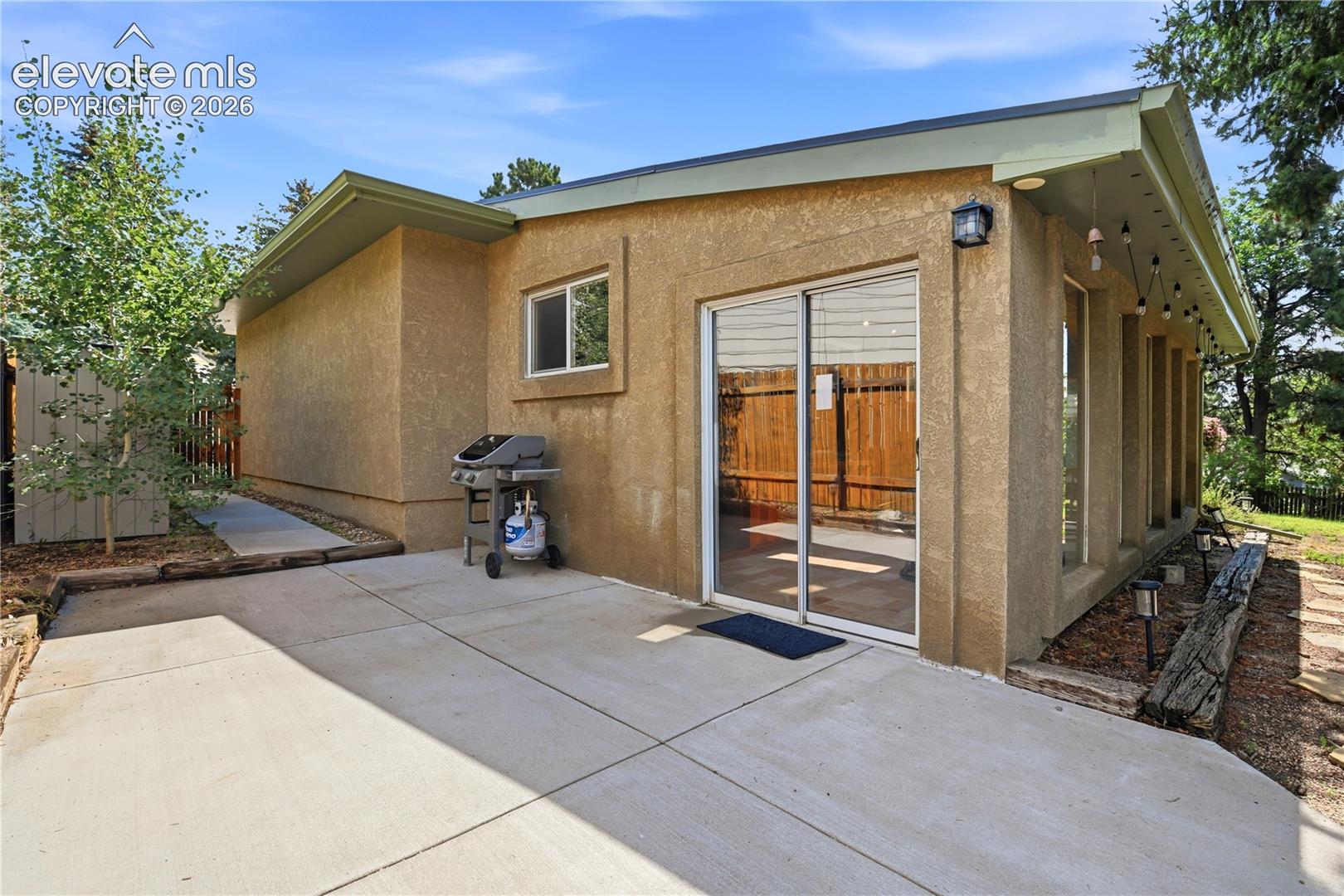 3473 Amador Circle
