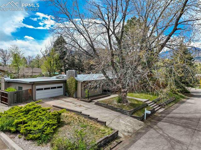 423 Pine Avenue