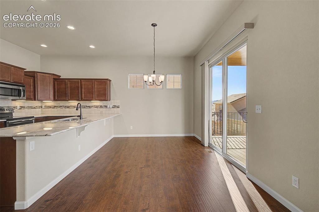 8426 Snow Cap View
