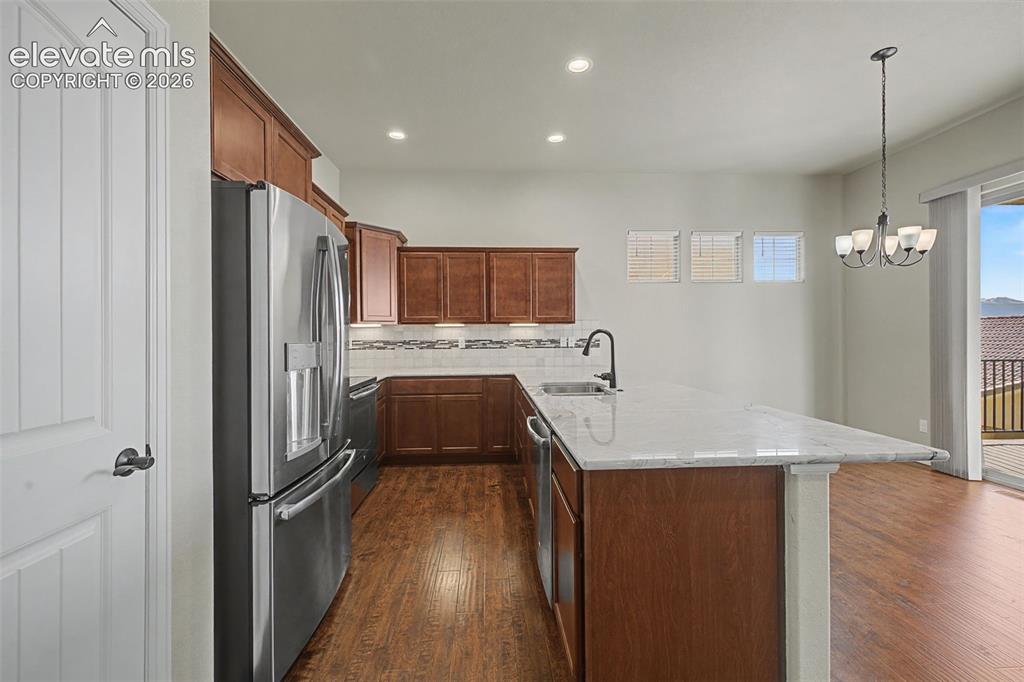 8426 Snow Cap View