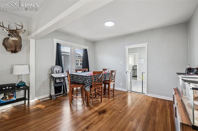 2407 E Willamette Avenue