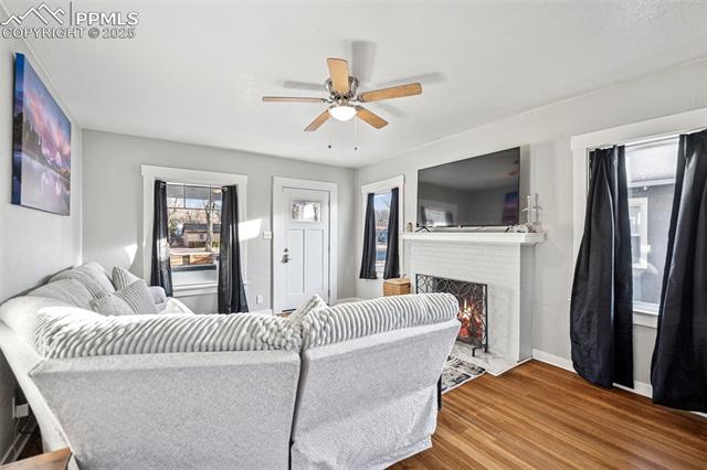 2407 E Willamette Avenue