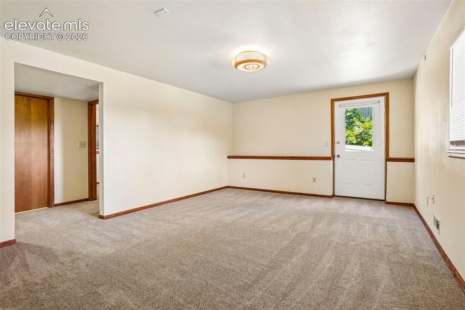 5368 W Cliff Point Circle