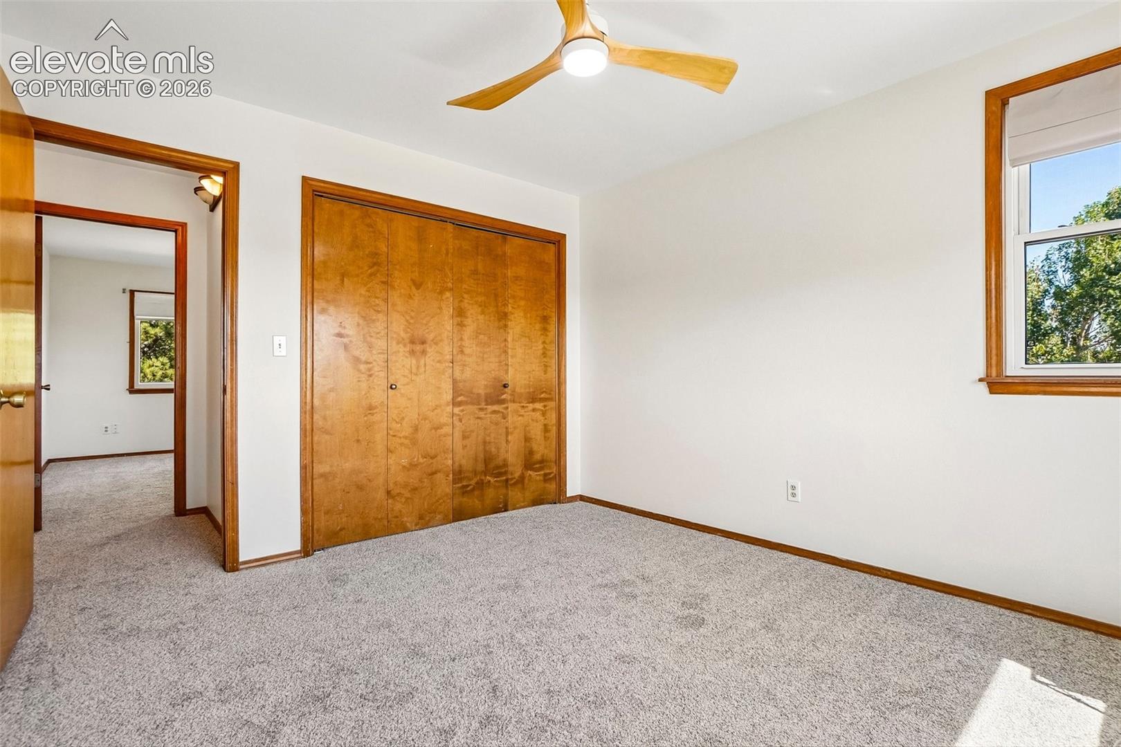 5368 W Cliff Point Circle